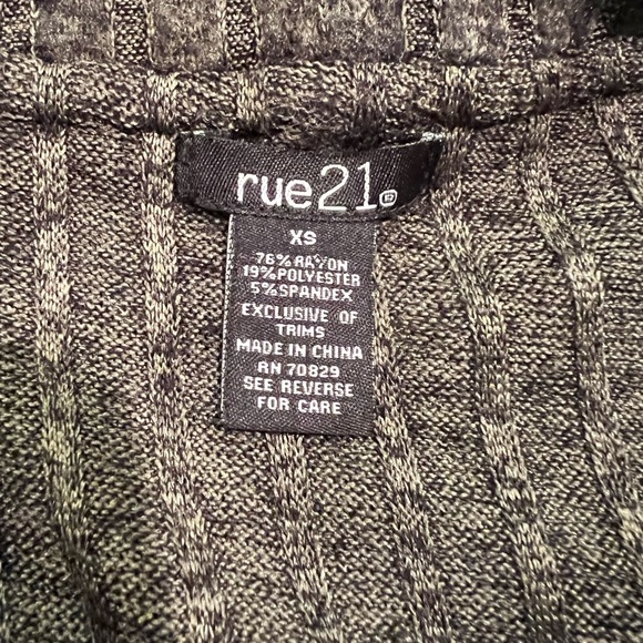 Rue 21 Green Ribbed Knit Soft & Stretchy Sweater Dress - Picture 3 of 10